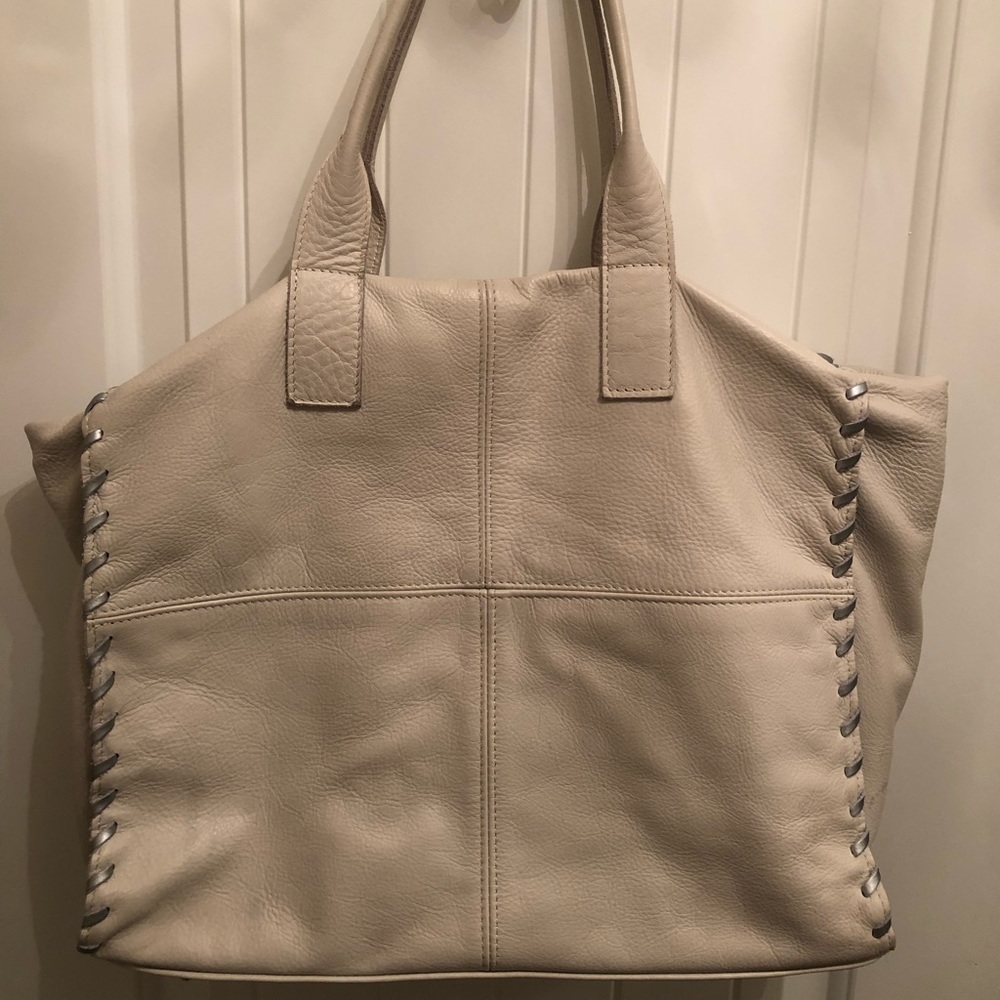 Laura DiMaggio gray leather bag